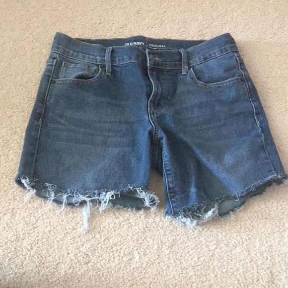 Old Navy Pants - 💕Old navy cuttoff shorts size 2